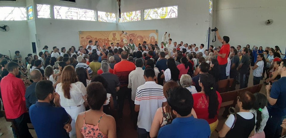 Dom Armando realiza visita pastoral missionária em Vitorino Freire